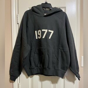 Essentials 1977 Iron Black Pullover Hoodie